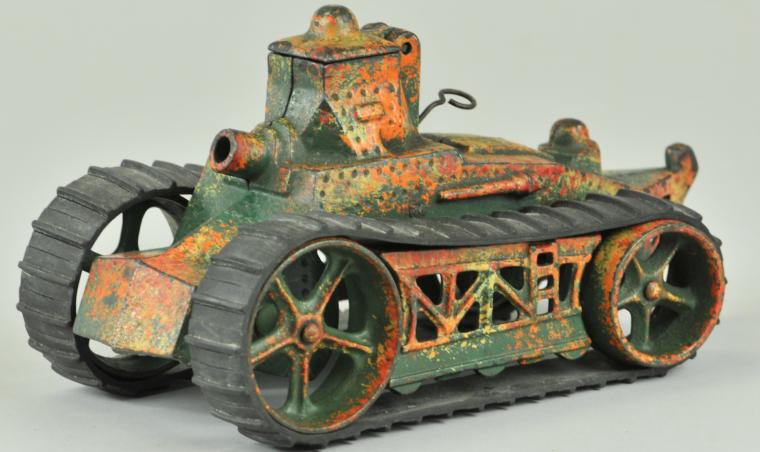 ARCADE TANK Cast iron painted in camouflage