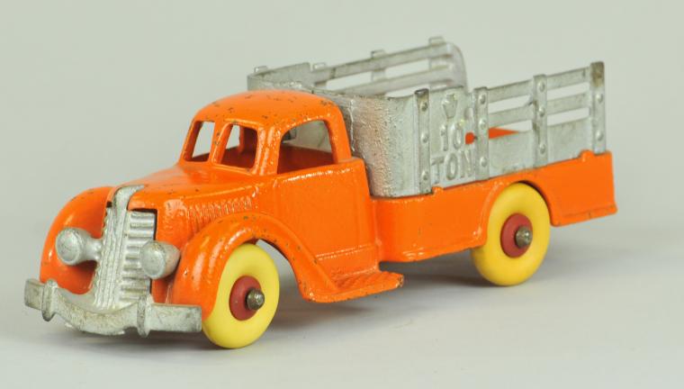 HUBLEY ''10 TON'' STAKE TRUCK Cast