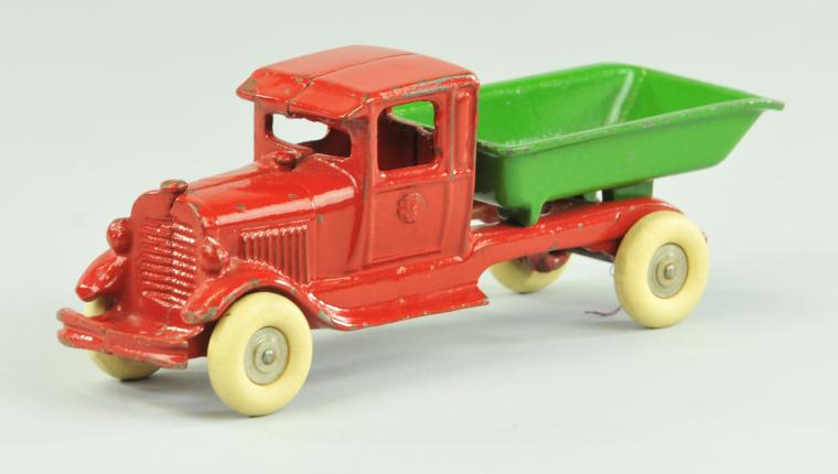 MODEL A DUMP TRUCK Arcade red enclosed