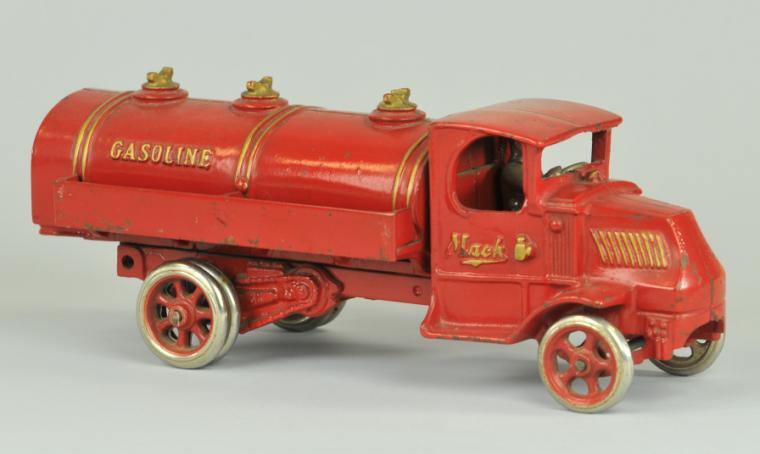 ARCADE MACK GASOLINE TRUCK Cast iron