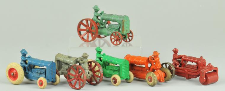 GROUPING OF SMALL FARM TRACTORS 17a8af