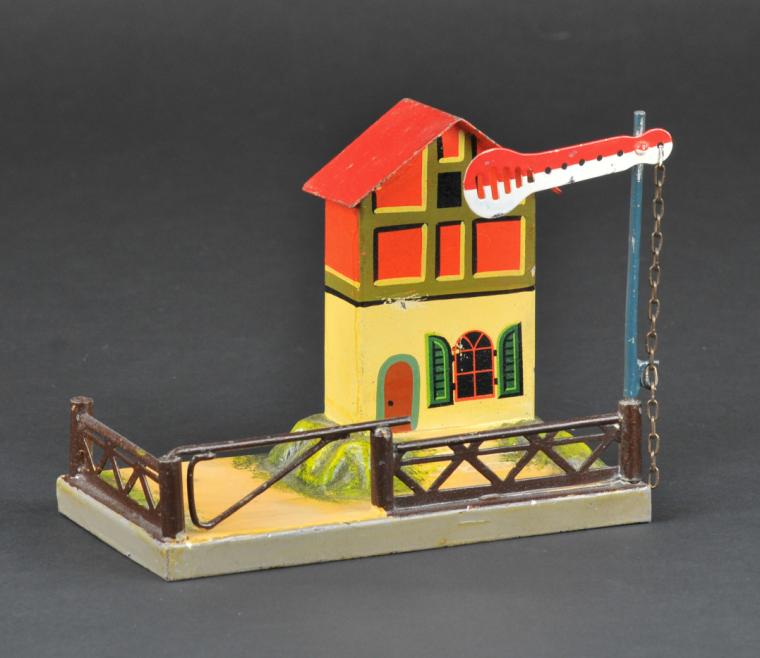 MARKLIN CROSSING GATE Germany hand painted