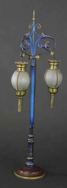 MARKLIN TRIPLE LAMP POST c 1910 17a9ba