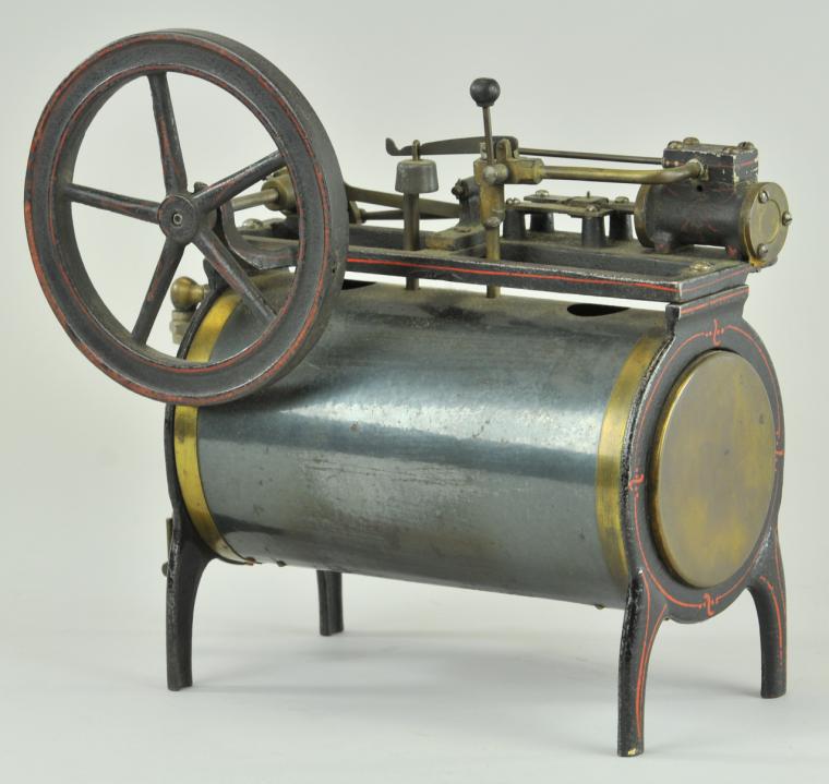 OVERTYPE STEAM ENGINE Strapped boiler