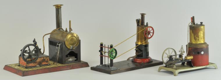 LOT OF THREE STEAM ENGINES Early grouping