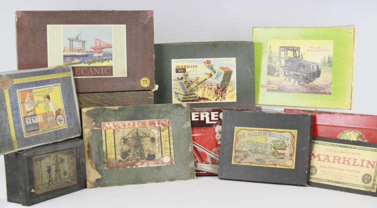 BILDER BOXED SETS Large grouping includes: