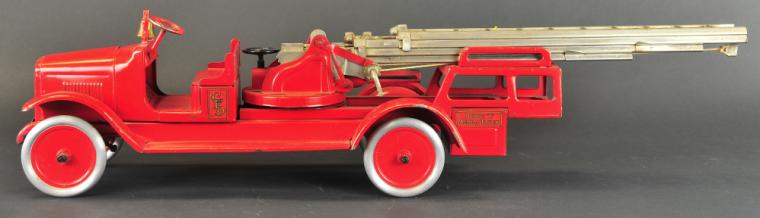 BUDDY 'L' AERIAL FIRE TRUCK Pressed