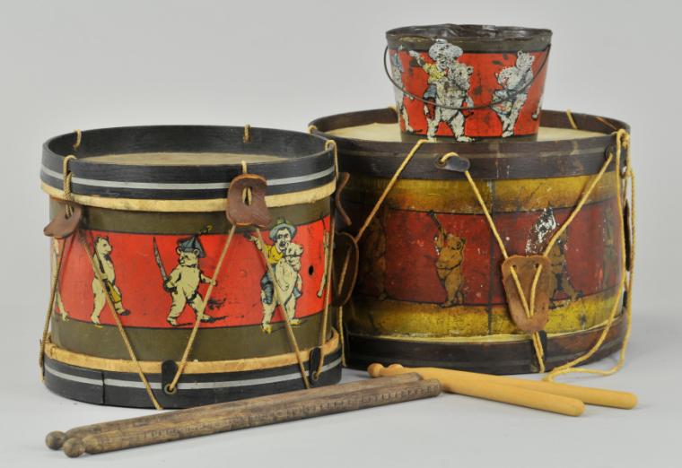 LITHOGRAPHED ROOSEVELT DRUMS & PAIL