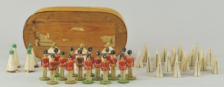 BOXED WOOD CARVED SOLDIER ENCAMPMENT