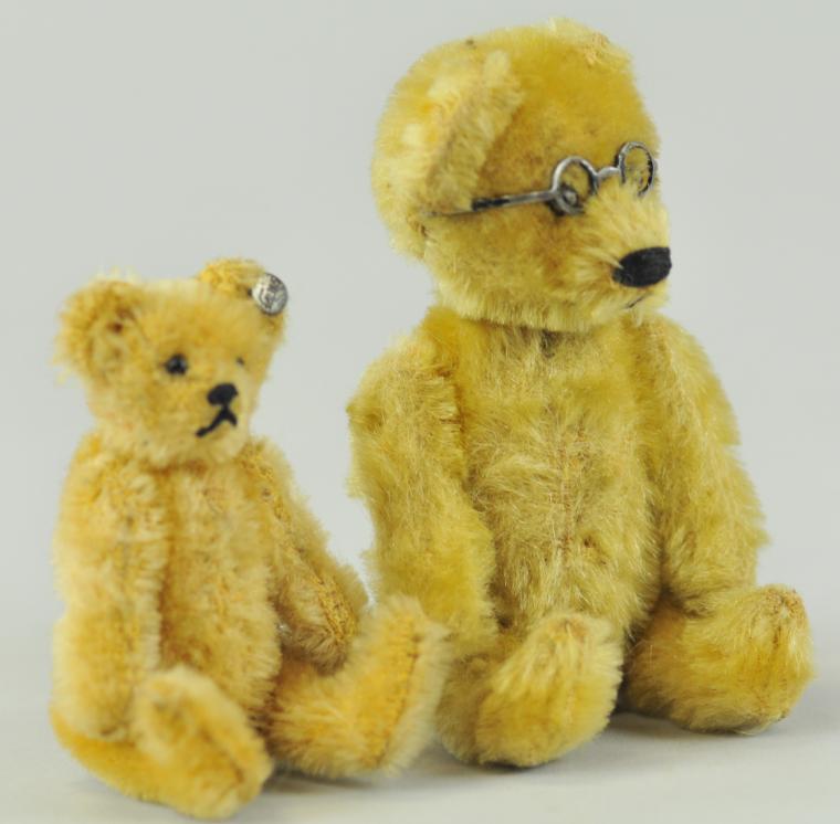 MINI STEIFF TEDDY BEAR W/BUTTON