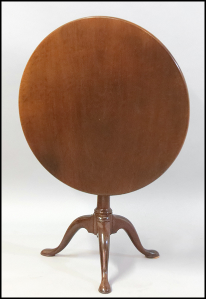 ENGLISH MAHOGANY TILT TOP TABLE  17ade8