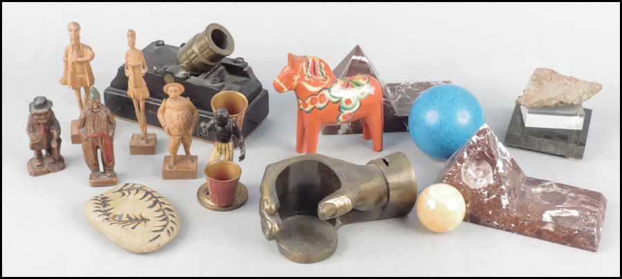 COLLECTION OF DECORATIVE ITEMS.