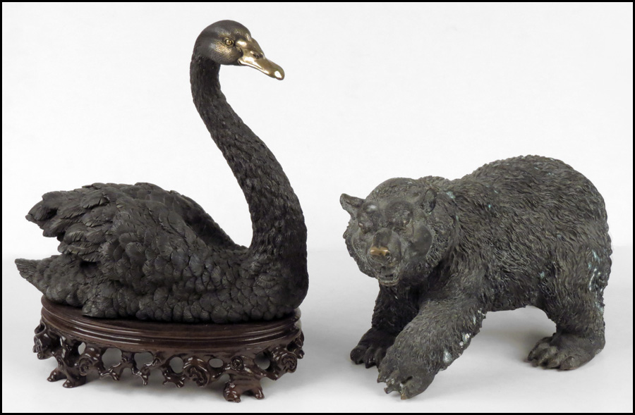 BRONZE BEAR AND A SWAN Condition  17aee7