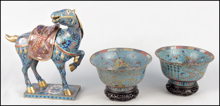 PAIR OF CLOISONNE BOWLS ON STANDS.