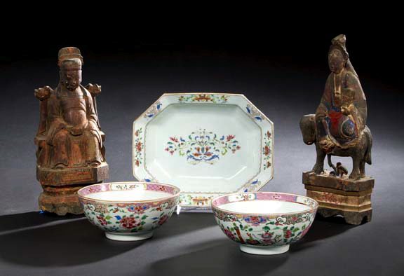 Chinese Export Porcelain Serving Bowl,