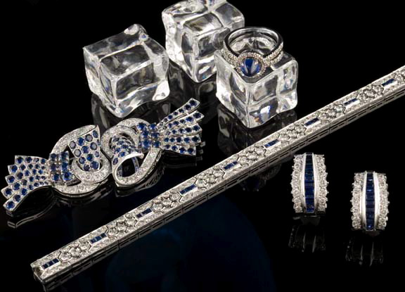 Eighteen Karat White Gold Sapphire 298fd