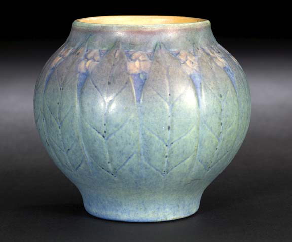 Newcomb College Pottery Vellum Glazed 29d4d