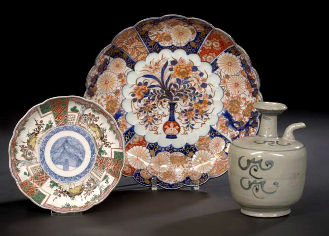 Japanese Imari Porcelain Serving