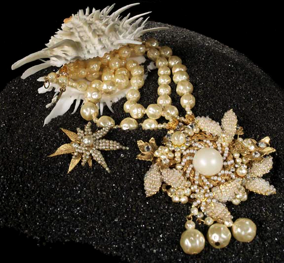 Miriam Haskell Faux Pearl and Gold Toned 2a061