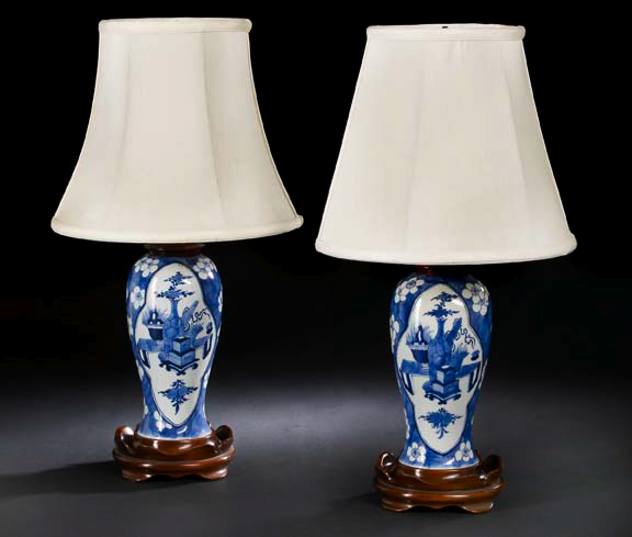 Pair of Chinese Blue and White 2a633