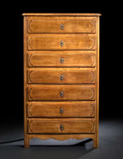 Provincial Style Fruitwood Semainier  2a929