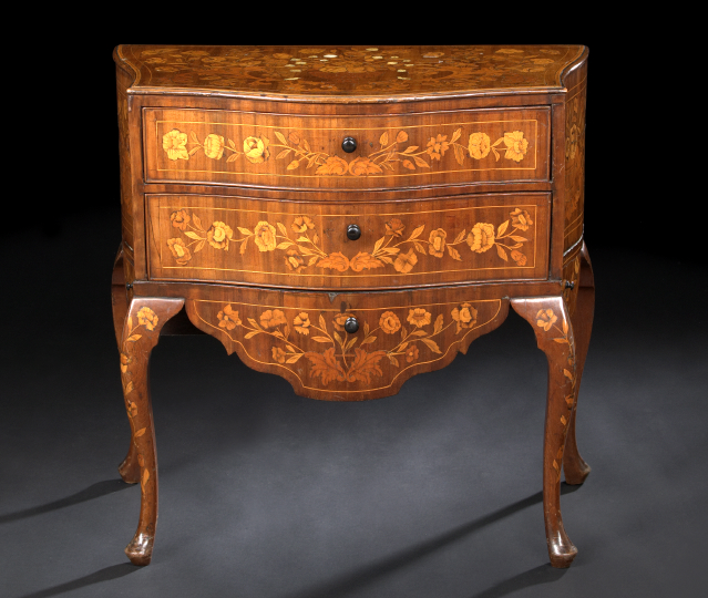 Dutch Mahogany and Marquetry Commode  2ae76