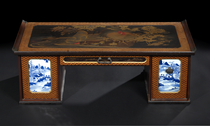 Good Japanese Lacquered Writing 2ac53