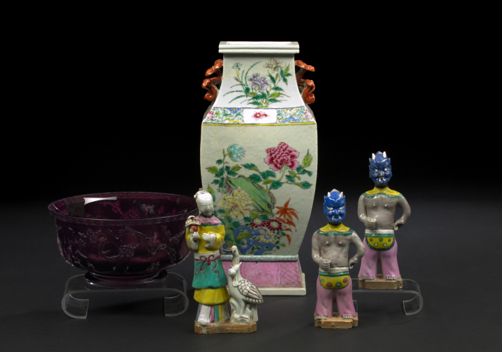 Chinese Export Porcelain Vase  2b2fb
