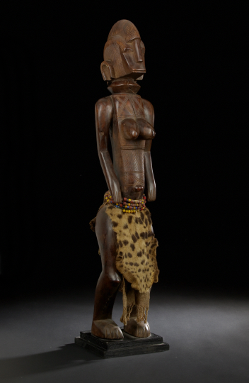 African Carved Wooden Figure of 2b3a5