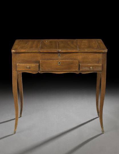 Louis XV Walnut Poudreuse,  fourth