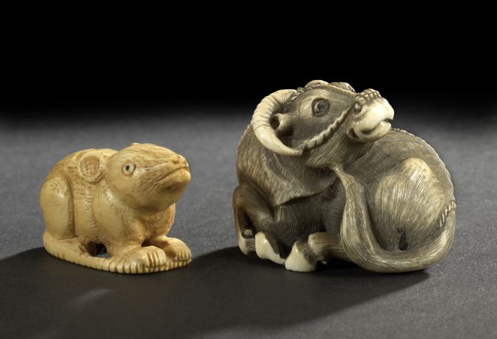 Two Japanese Carved Ivory Netsuke  2bbdd