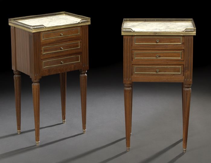 Pair of Louis XVI Style Mahogany 2c0c0