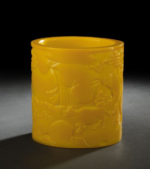 Chinese Carved Yellow Peking Glass 2c13e