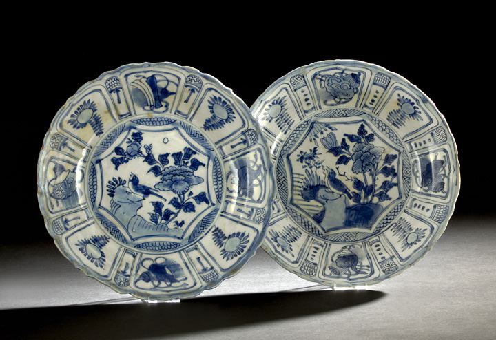 Pair of Chinese Export Blue and 2c157