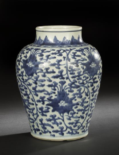Large Chinese Blue and White Porcelain 2c165