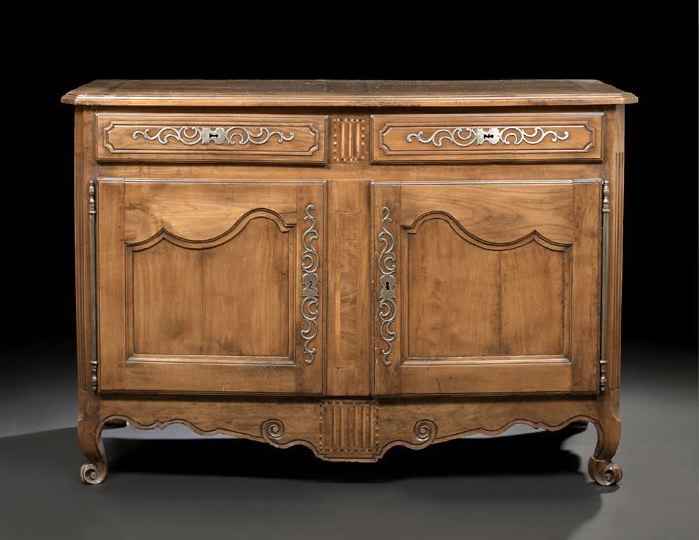 Provincial Louis XV Style Walnut 2c69d