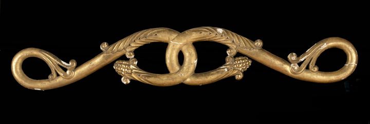 Large French Carved Giltwood Knot 2c440
