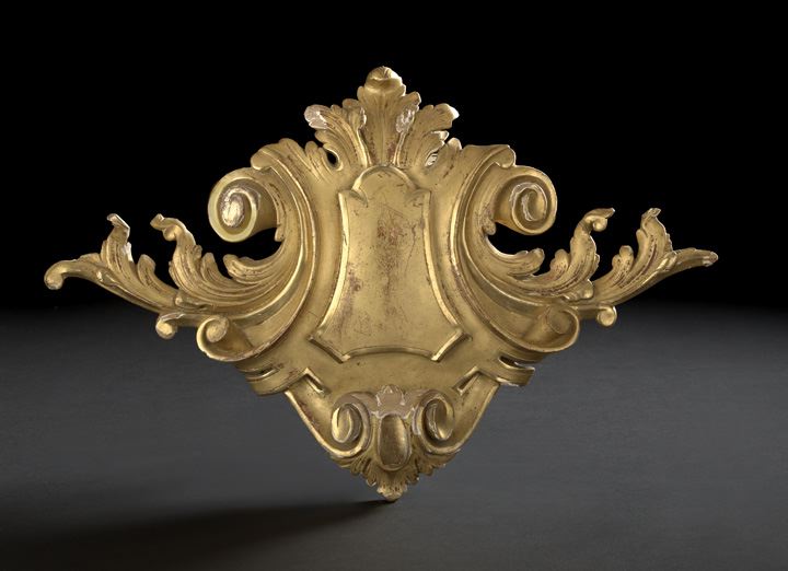 French Carved Giltwood Looking