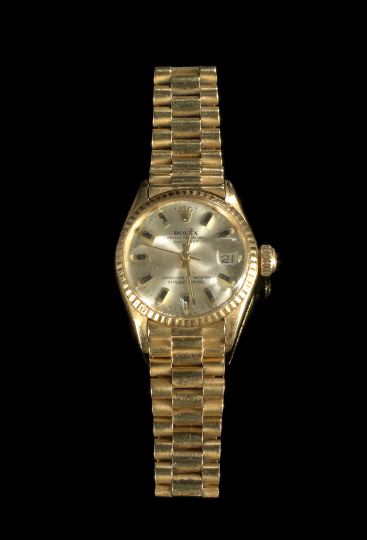 Eighteen Karat Yellow Gold Lady s 2c9bf