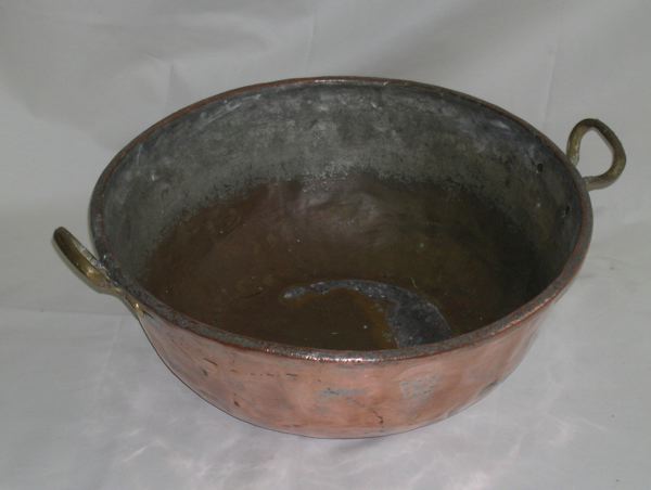 Large Provincial Circular Two Handled 2d27f