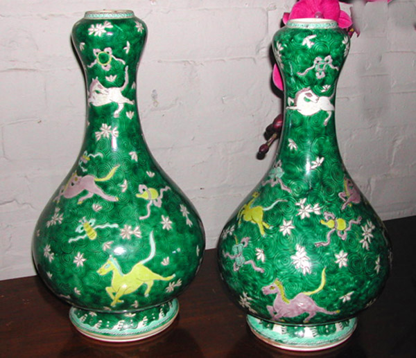 Pair of Chinese Famille Verte Porcelain 2d6a2