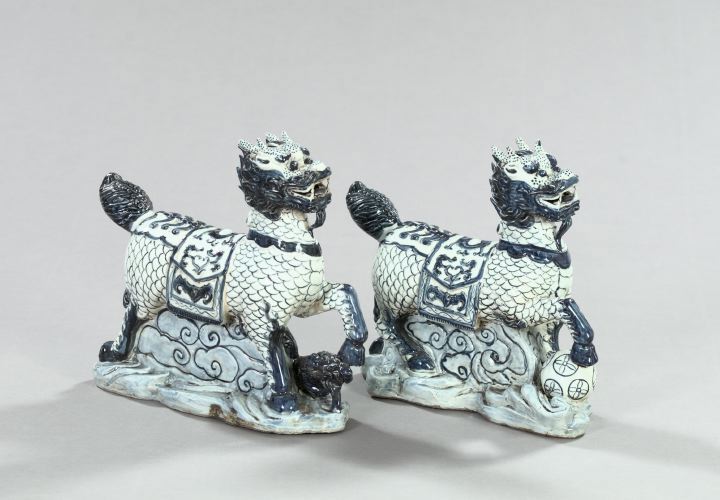 Large Pair of Kuang Hsu Blue and White 2dc3d