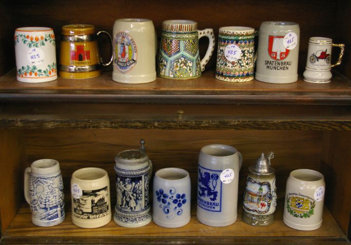 Interesting Collection of Fourteen Ceramic