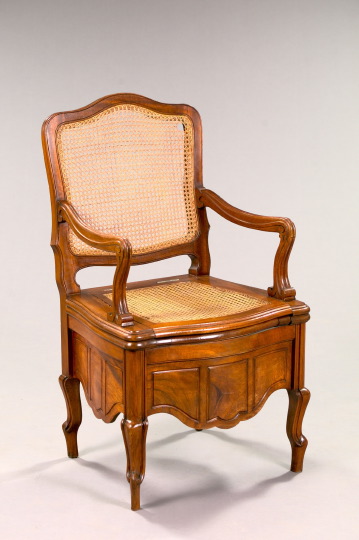 French Provincial Faded Mahogany 2e0e2