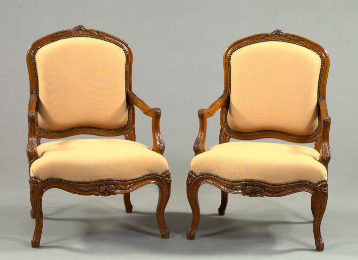 Pair of French Provincial Fruitwood 2e472