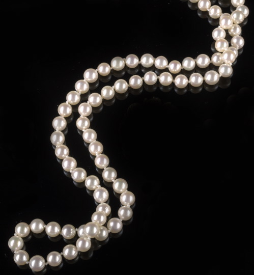 Single Strand of Cultured Pearls,