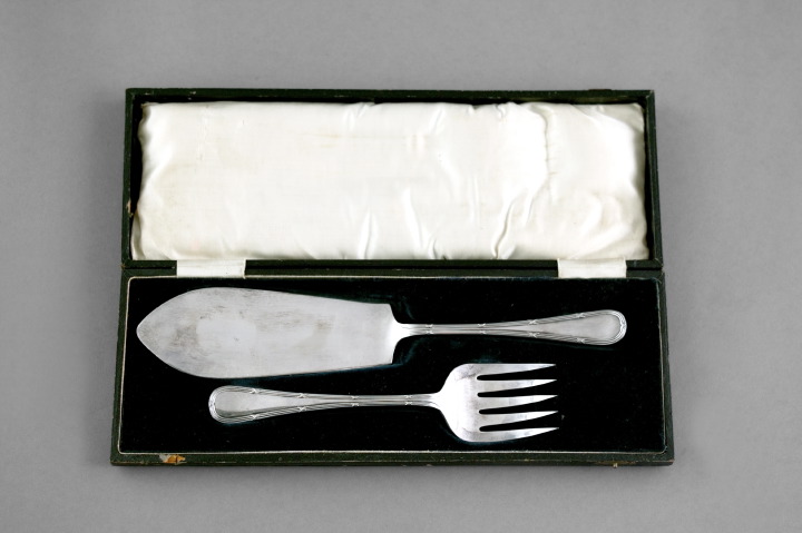 Attractive Two-Piece Boxed English Silverplate