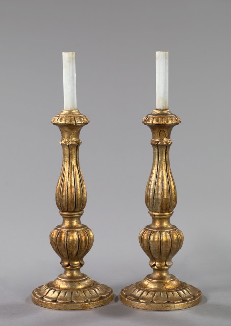 Pair of Italian Carved and Antiqued 2e888
