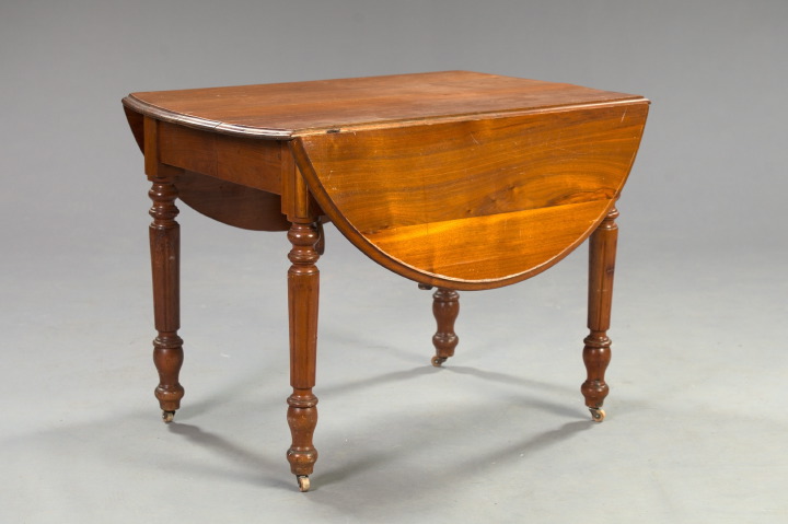 American Victorian Walnut Drop-Leaf