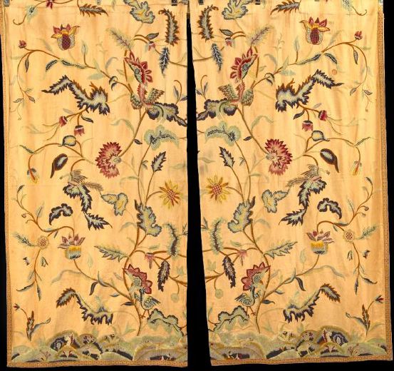 Pair of English Linen and Crewelwork 2f12a
